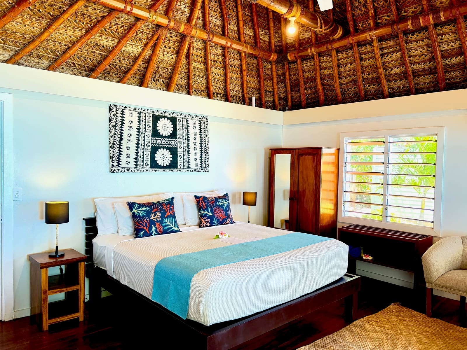 Beachfront Villa — photo 1 of 6