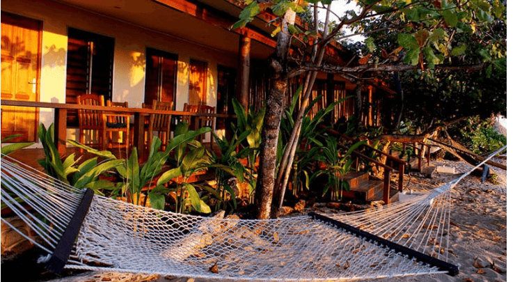 Three Bedroom Beachfront Villa — photo 3 of 5