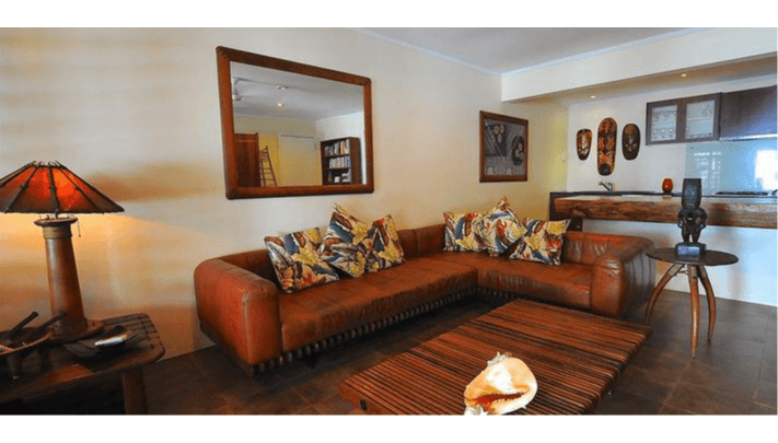 Three Bedroom Beachfront Villa — photo 4 of 5