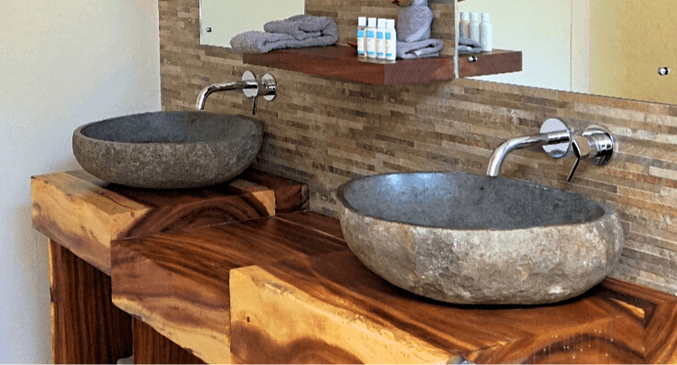 Three Bedroom Beachfront Villa — photo 5 of 5